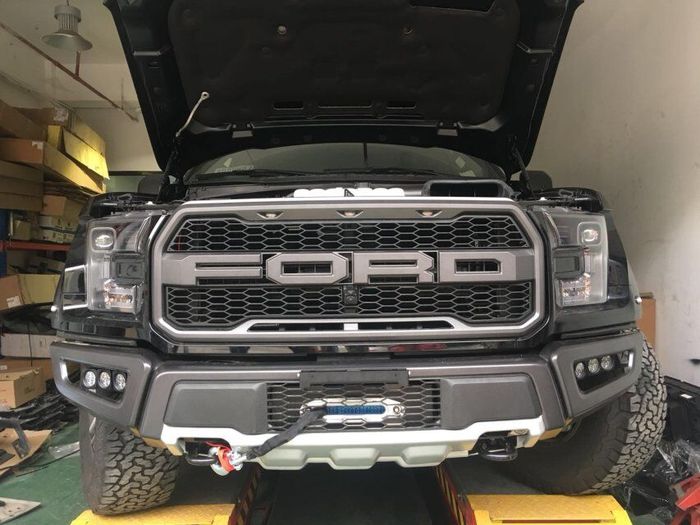 猛禽内置绞盘托架